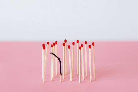 Burn-out lucifer opgebrand
